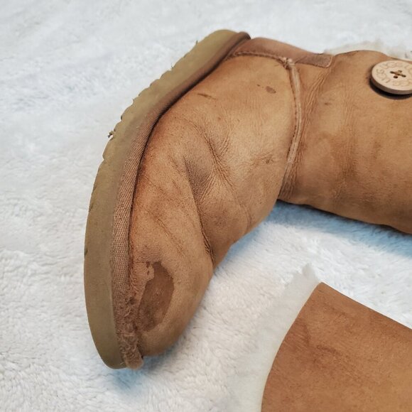 Ugg Tan Chestnut Sheepskin Bailey Boho Button Triplet Tall Boot High Boot SZ 8 - Picture 13 of 16